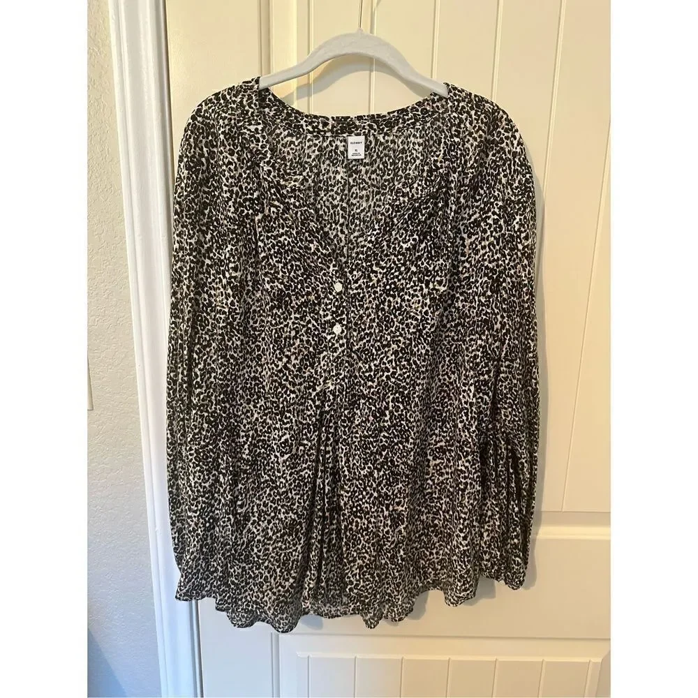 NWOT Old Navy Leopard Animal Print Button Long Sleeve Blouse - Size XL - 613827 - Picture 3 of 10
